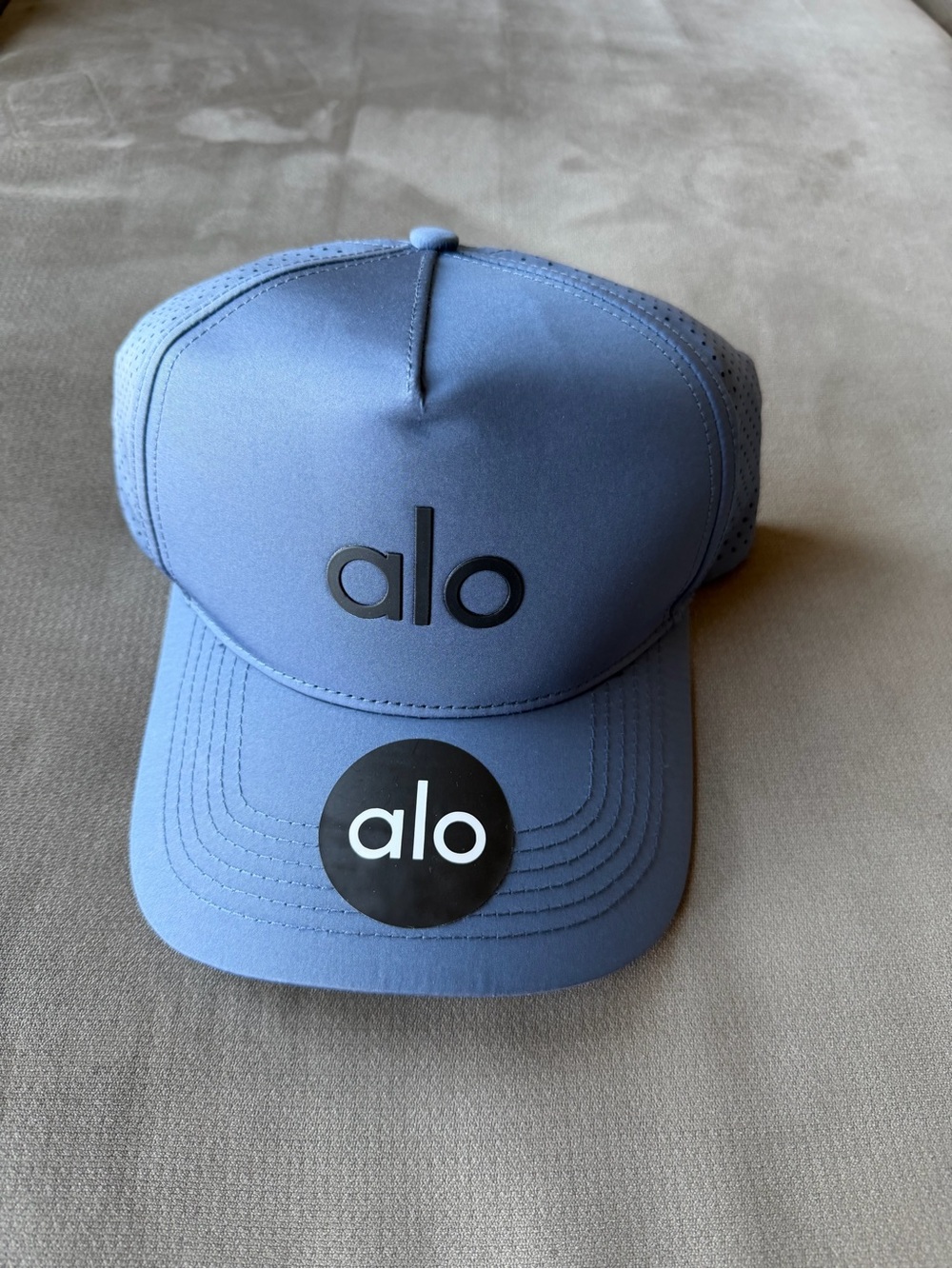 ALO Yoga women Blue Performance Trucker Hat